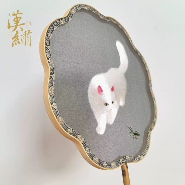 Han embroidery